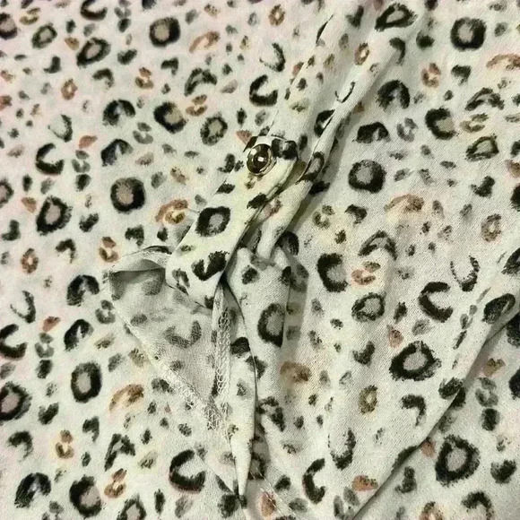 Cure. Animal Print Blouse-Size M; EUC - Picture 4 of 4